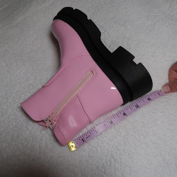 Steve Madden Trap Baby Pink Patent Leather Doc Style Boots Girls Size 2 NEW - Picture 4 of 16